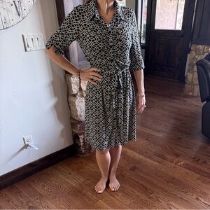 Laundry By Shelli Segal Black and White Buttoned Tie Front Dress